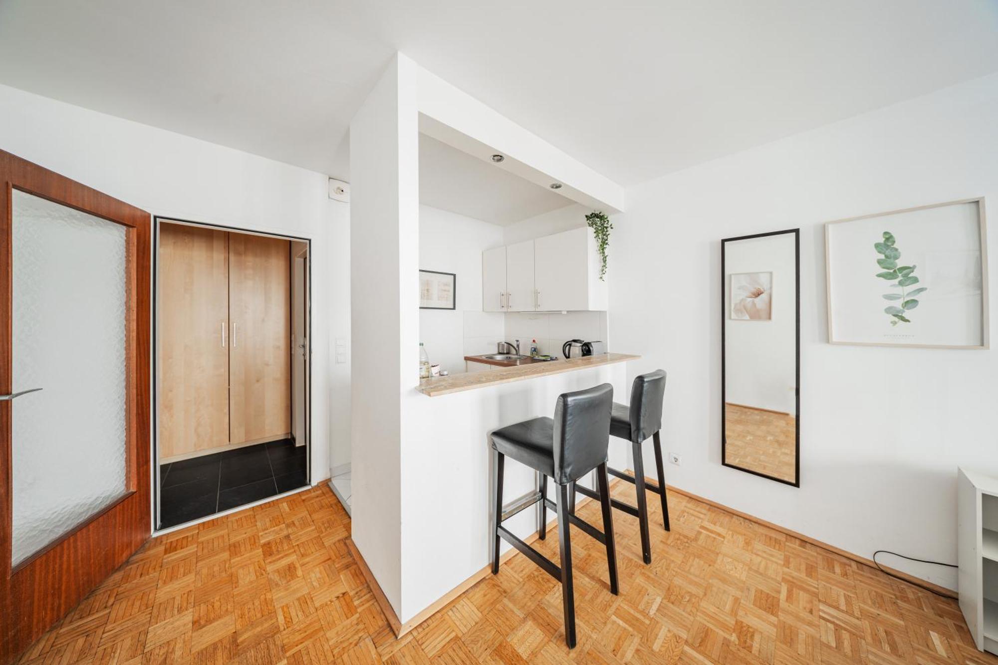 비엔나 Studio Next To Karlskirche #17 아파트 외부 사진